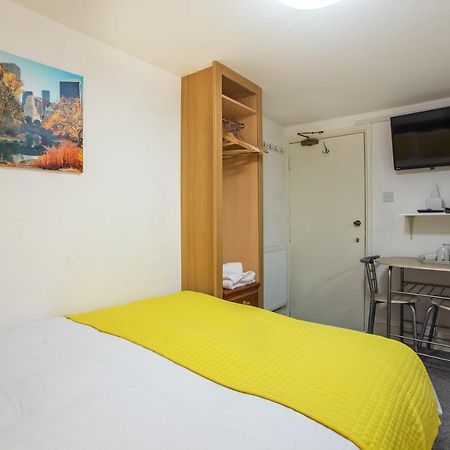 Oyo The Greenland Hotel ลอนดอน ภายนอก รูปภาพ